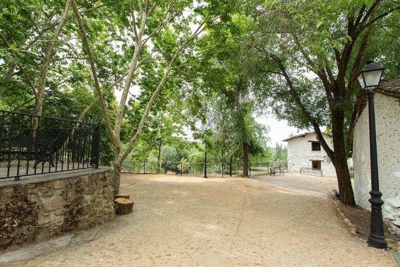 Las Caba�as Del Monasterio