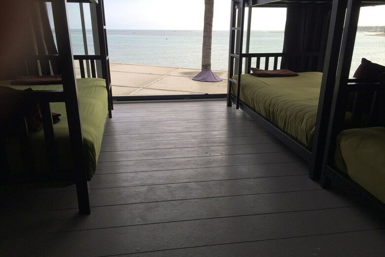 Hostal Chill Inn Beach Cafe & Hostel