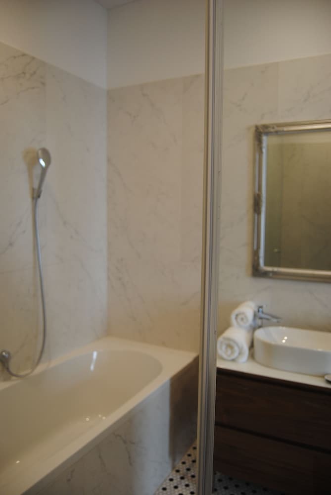 Hotel �tt� Luxury Suites