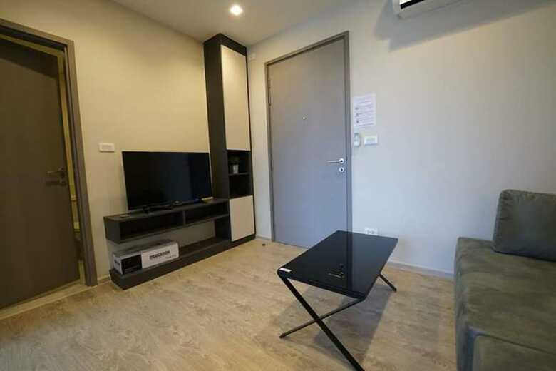 Apartamentos The Base Pattaya By Uplus