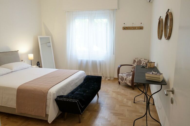 3bd Mansion Apartment In Kolonaki