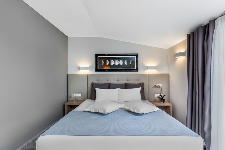 Apartamentos Nymphes Deluxe Accommodation