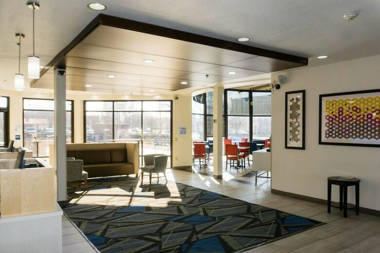 Hotel Holiday Inn Express Columbus Downtown