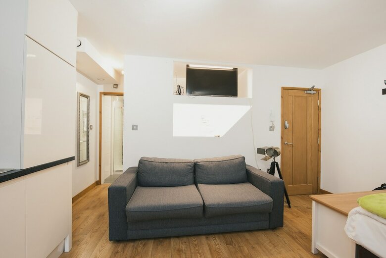 Newmarket Road Apartments (peymans)