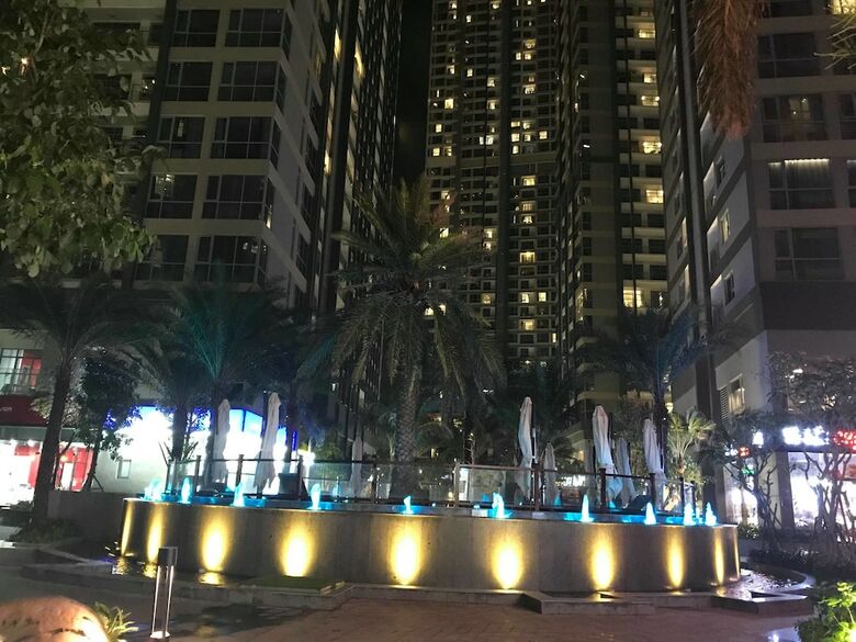 Aparthotel Vinhomes Central Park - Luxury Apartment
