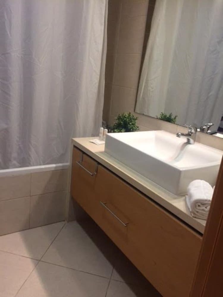 Cabanas Gardens - One Bedroom Apartment