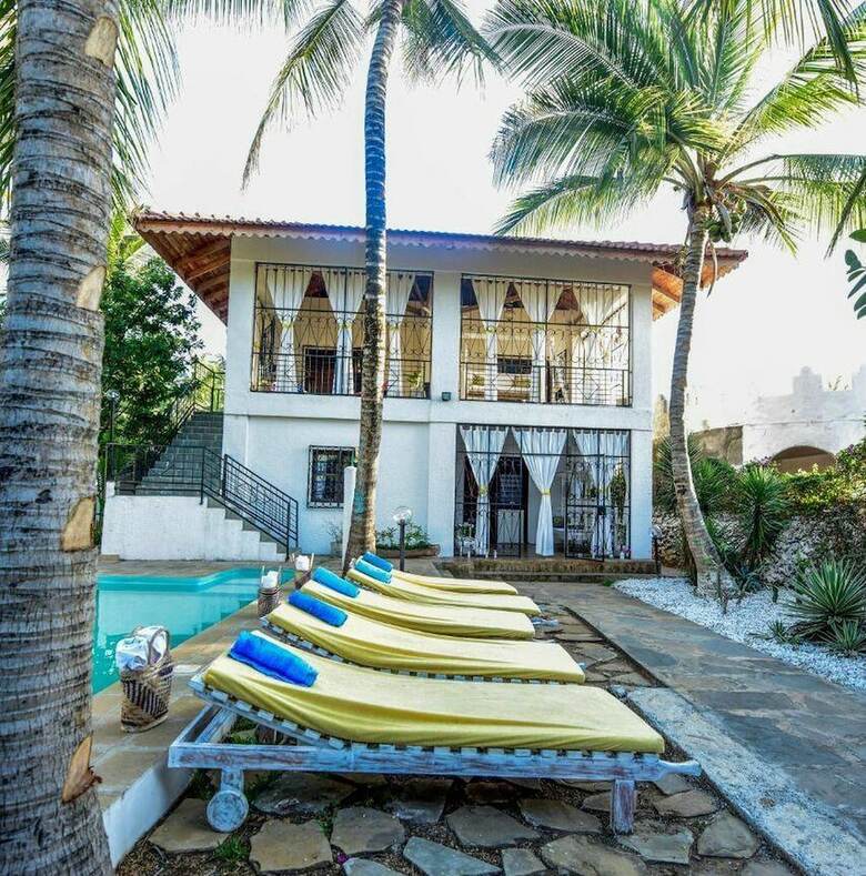 Hotel Watamu Sunflower House