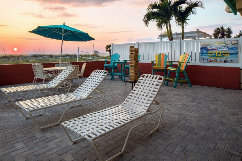 Hotel Island Inn Beach Resort