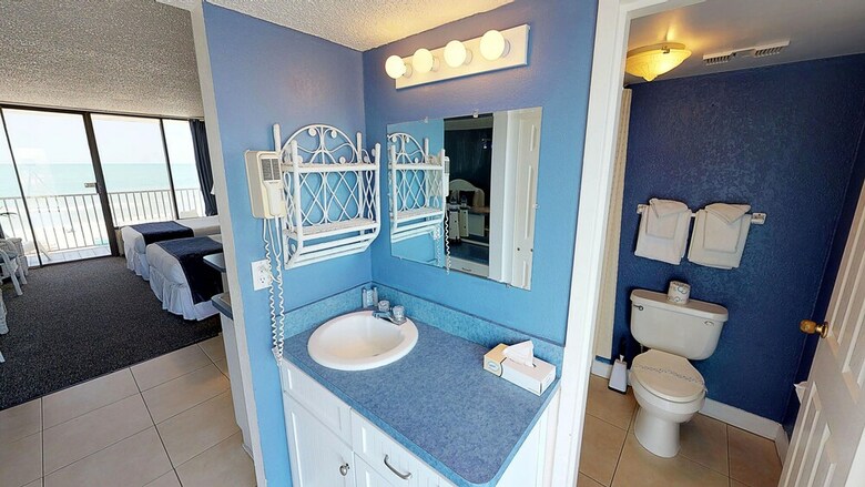 Hotel Island Inn Beach Resort