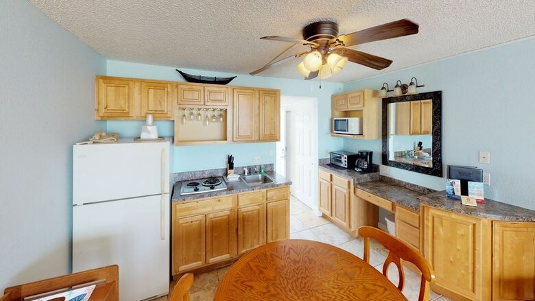 Hotel Island Inn Beach Resort