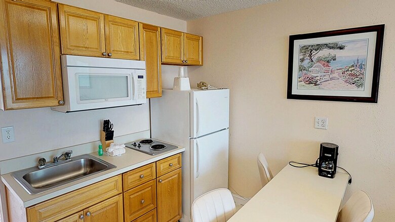 Hotel Island Inn Beach Resort