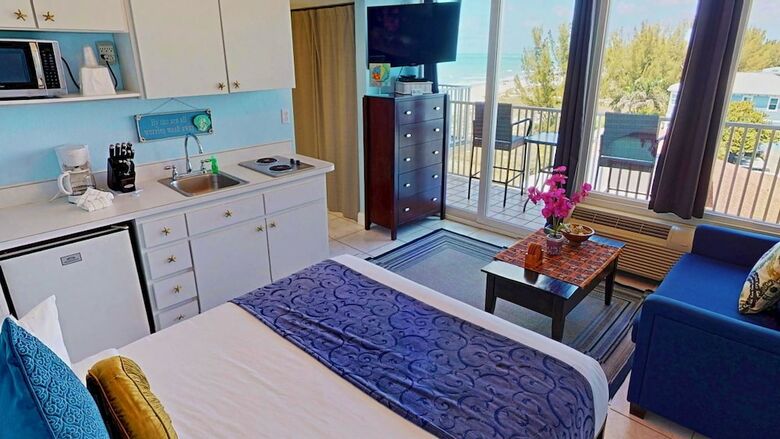 Hotel Island Inn Beach Resort