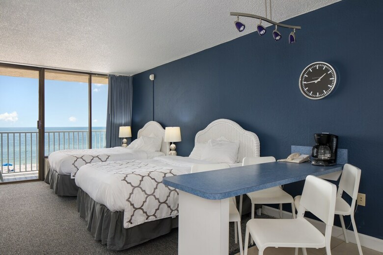 Hotel Island Inn Beach Resort