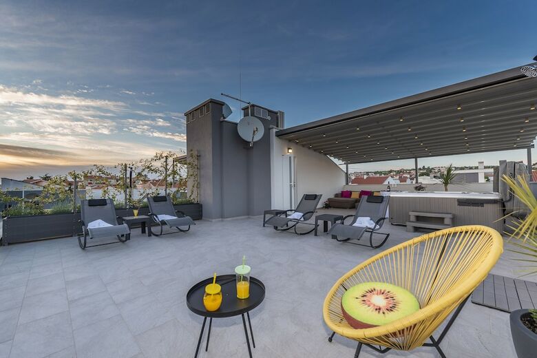 Apartamentos Luxury Majpruz Suites
