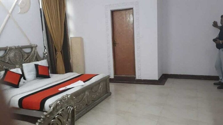 Hotel Ivory Palace
