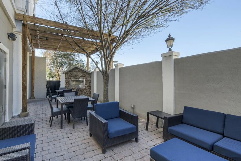 Hotel Courtyard By Marriott Raleigh Crabtree Valley