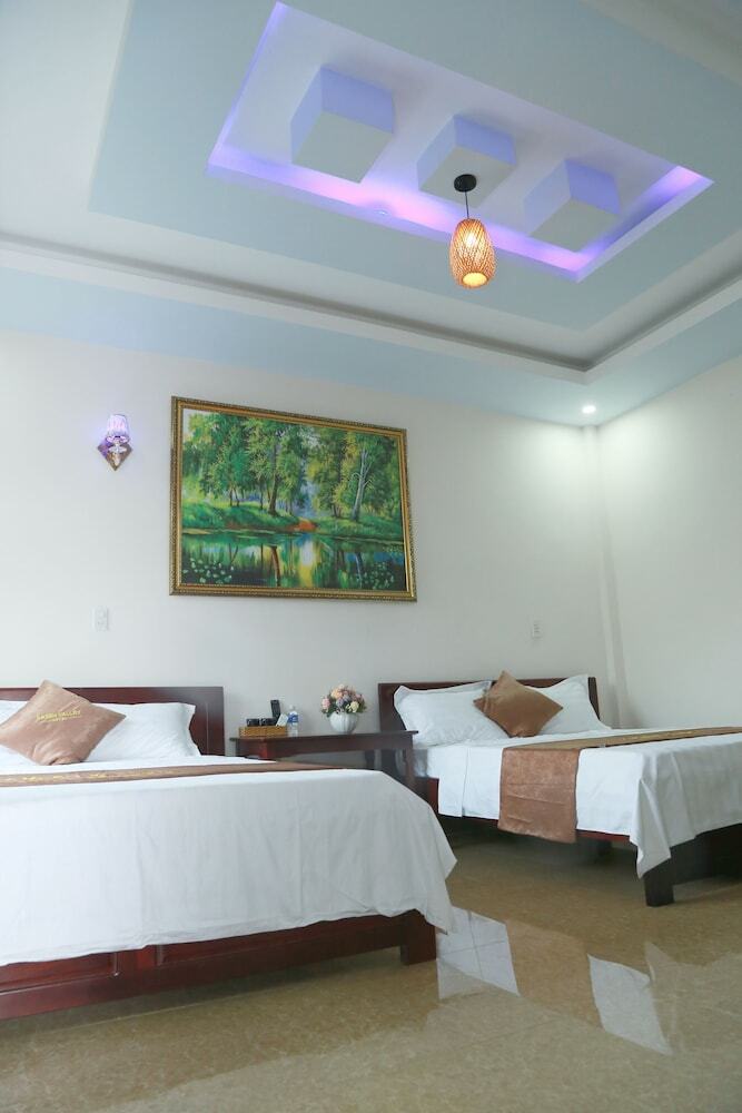 Green Valley Hotel
