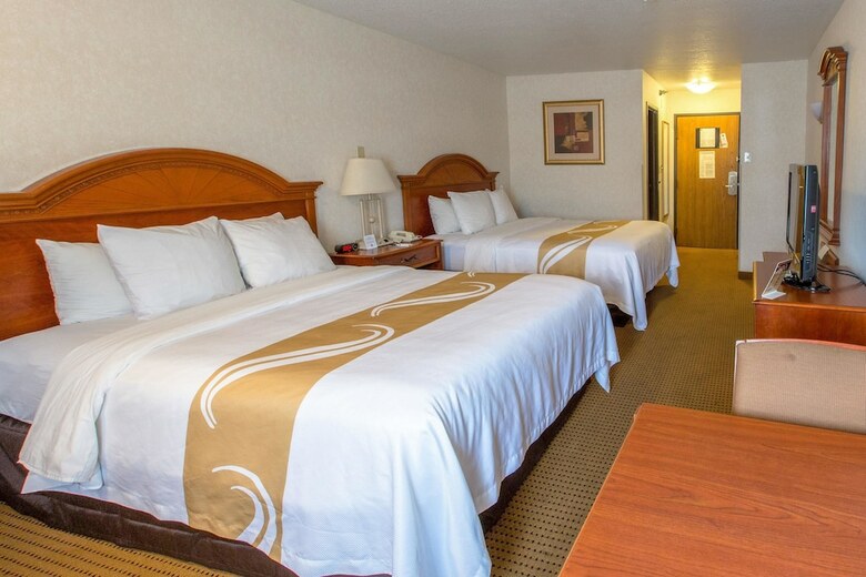 Hotel Quality Inn & Suites University
