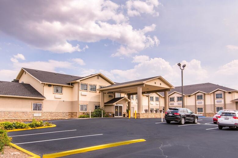 Hotel Quality Inn & Suites University