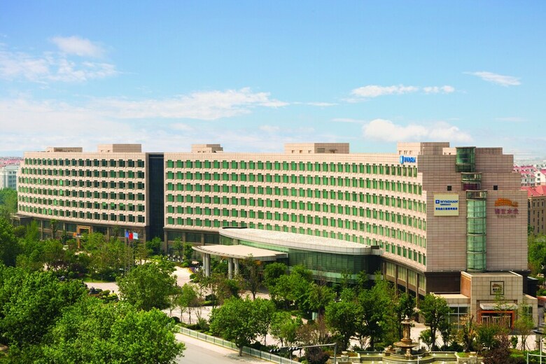 Hotel Wyndham Qingdao