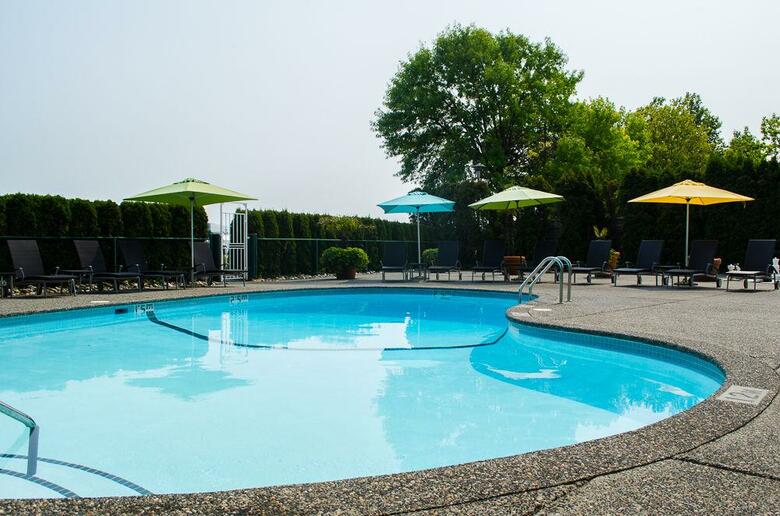 Pacific Gateway Hotel