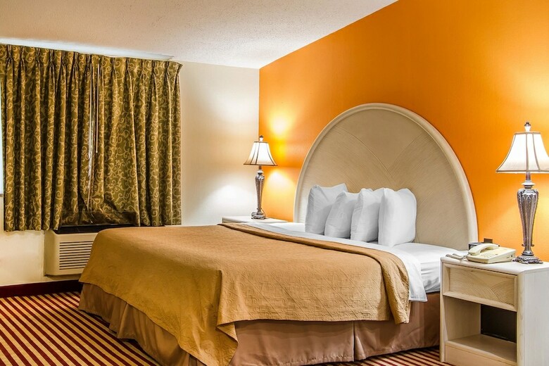 Hotel Econo Lodge Inn & Suites