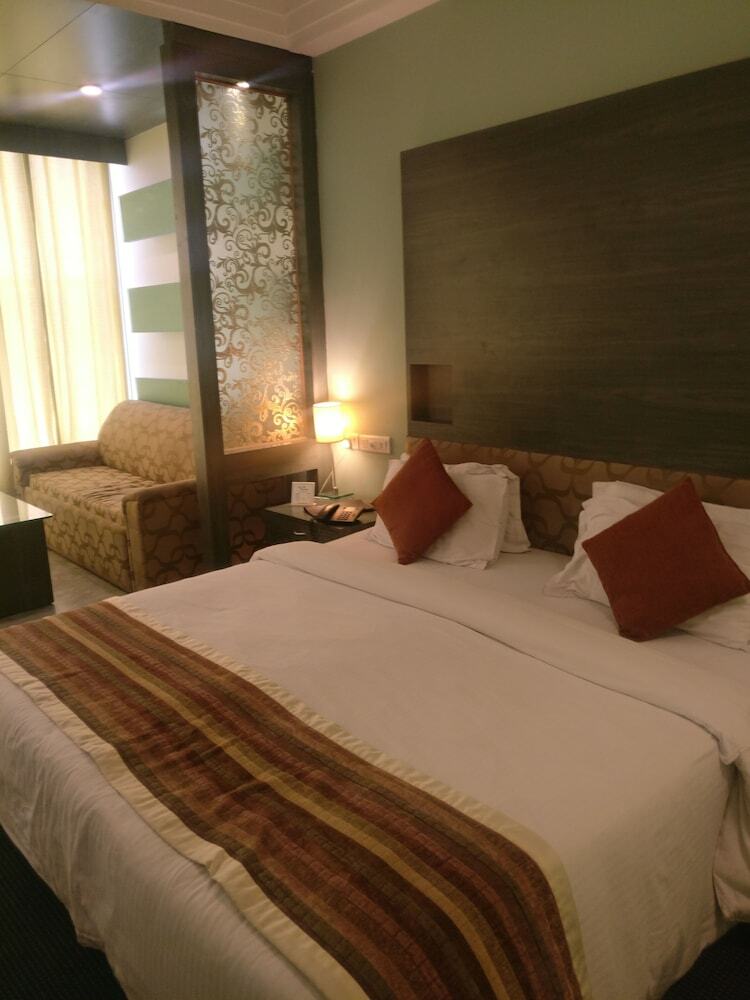 Hotel Kc Residency