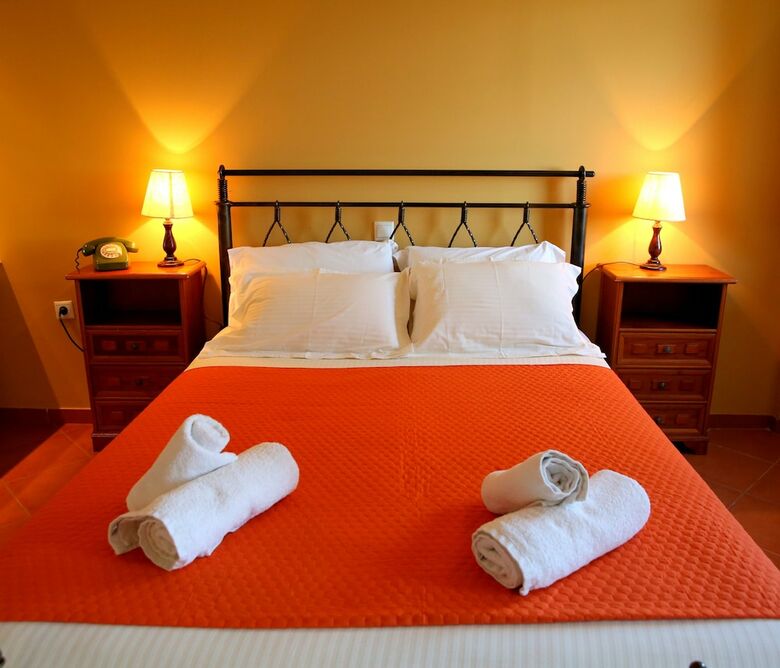 Sunrise Inn Hotel