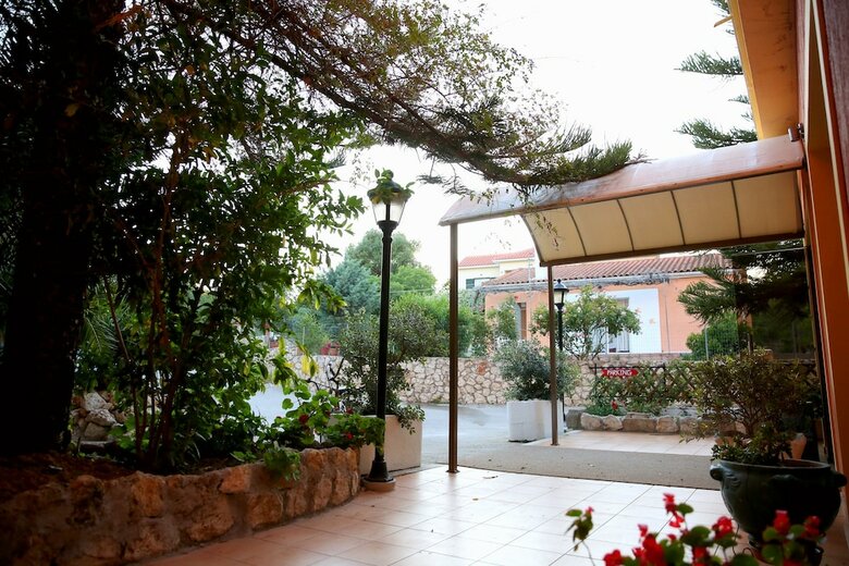 Sunrise Inn Hotel
