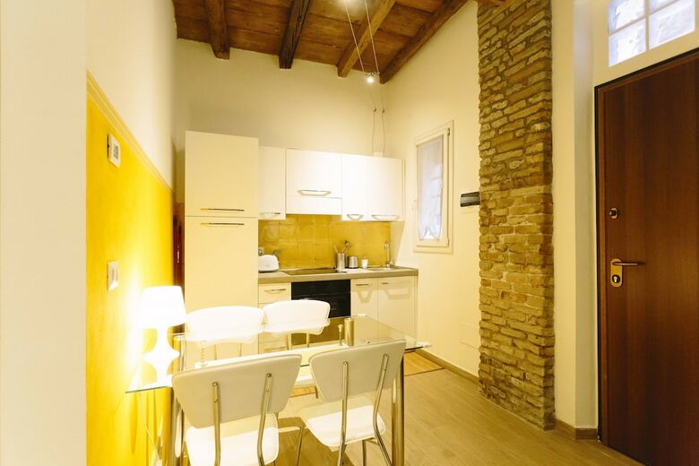 Apartamento Nel Cuore Di Ferrara