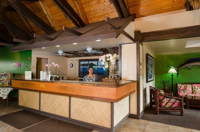 Uncle Billy's Kona Bay Hotel
