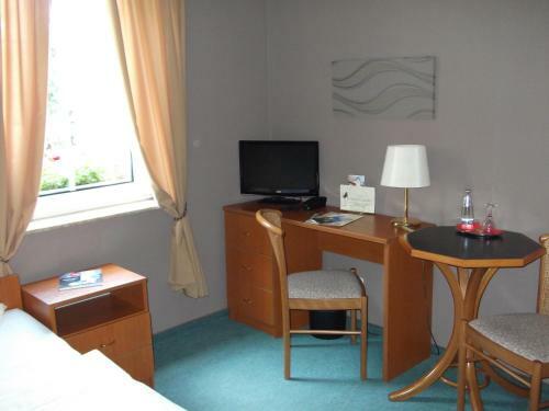 Hostal Pension & Restaurant Am Kr�henberg