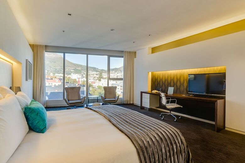 15 On Orange Hotel, Autograph Collection