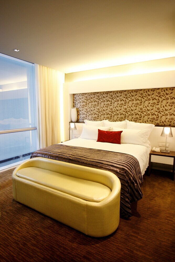 15 On Orange Hotel, Autograph Collection
