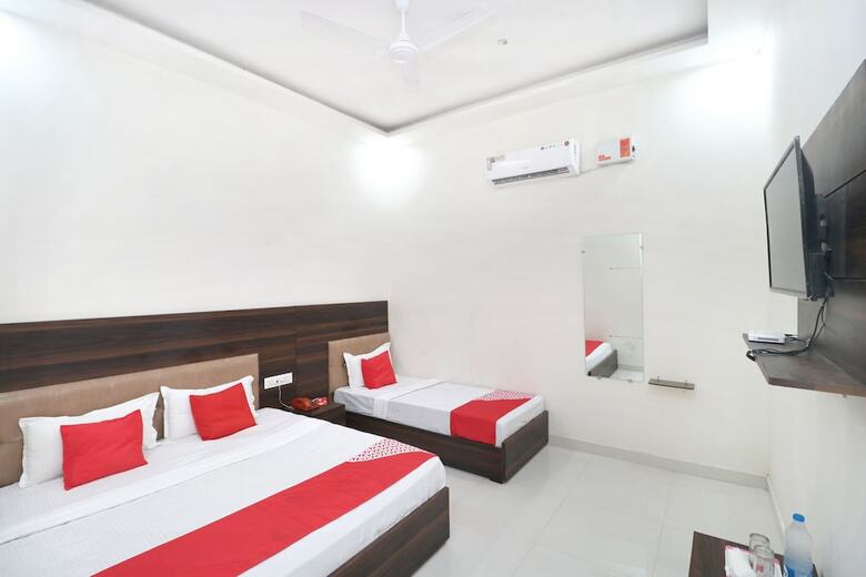 Apartamento Oyo 16379 Hotel Livinn Hub