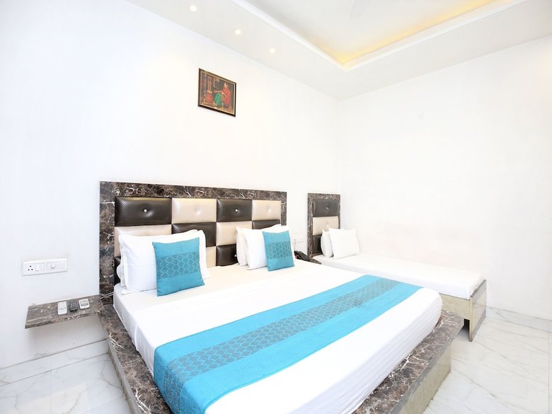 Oyo 14510 Hotel Harpal Classic