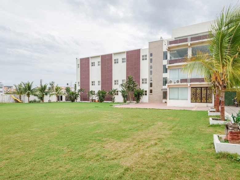 Hotel Oyo 14068 Rendezvous Resorts