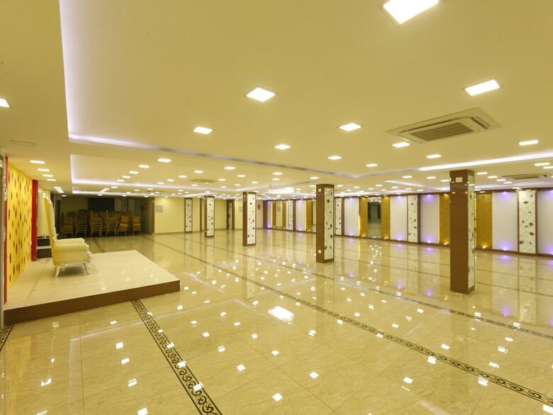 Hotel Oyo 14852 Rahmath Residency