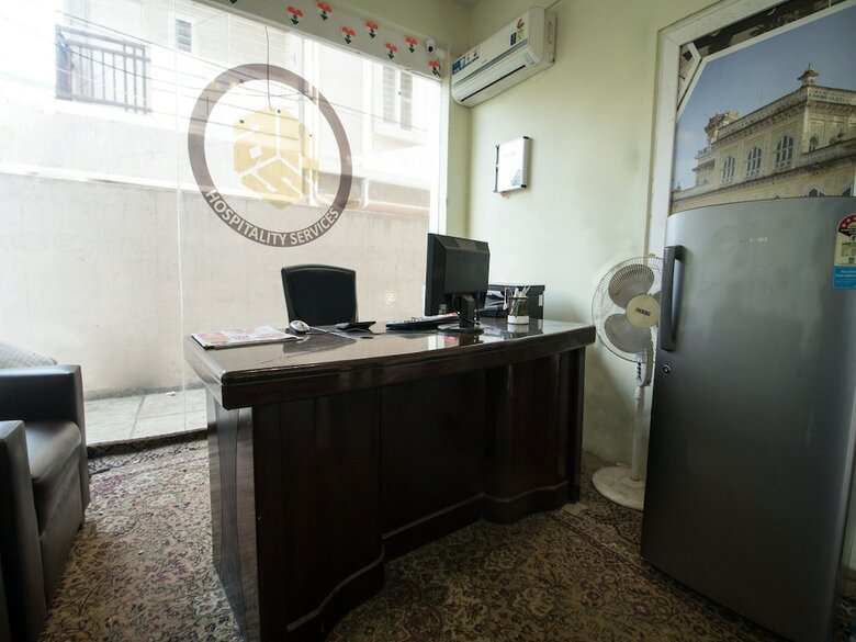 Hotel Oyo 16485 Ans Cyber Castle