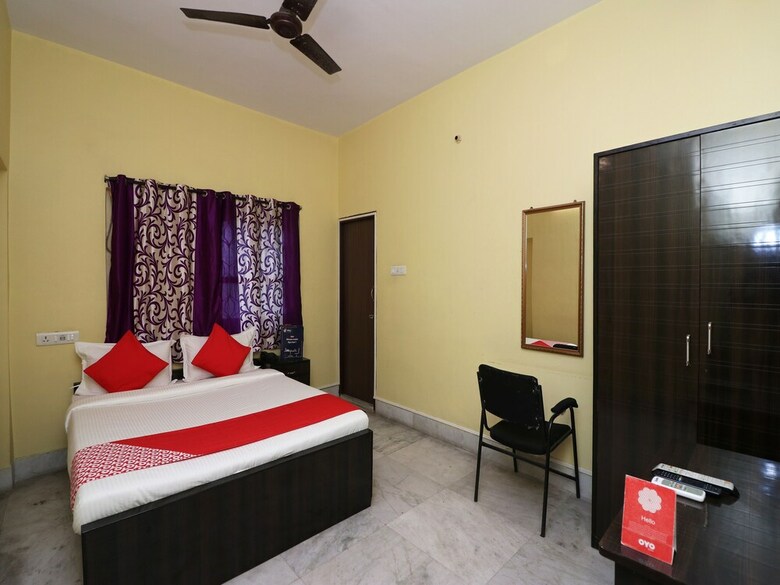 Hotel Oyo 16356 Studio Lake View