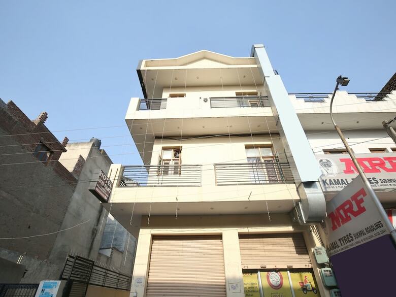 Hotel Oyo 13007 Humble Residency