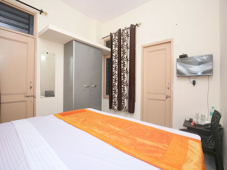 Hotel Oyo 13007 Humble Residency
