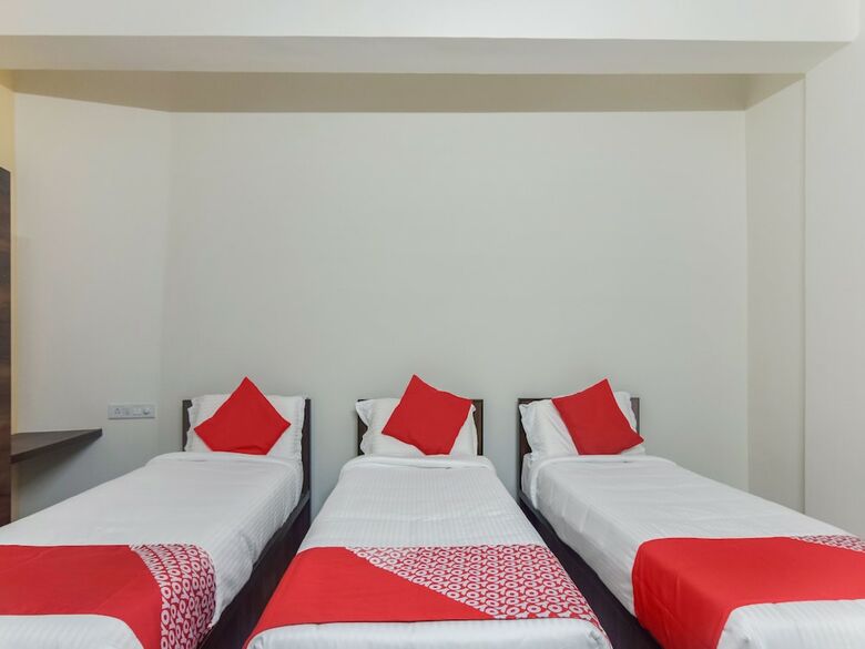 Hotel Oyo 12347 Mv Residency
