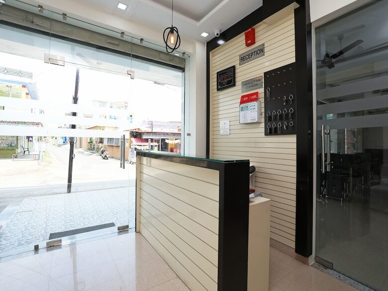 Oyo 15375 Hotel Kss Inn