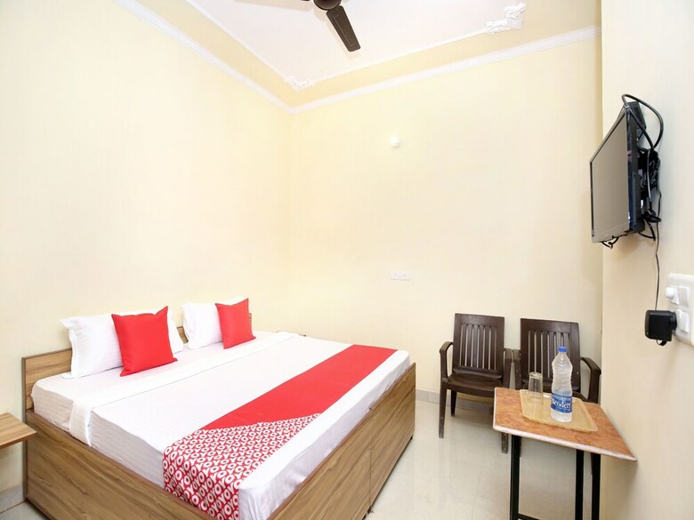 Hotel Oyo 14823 Skyheights
