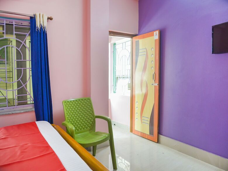 Hotel Oyo 14884 Costarica Guest House