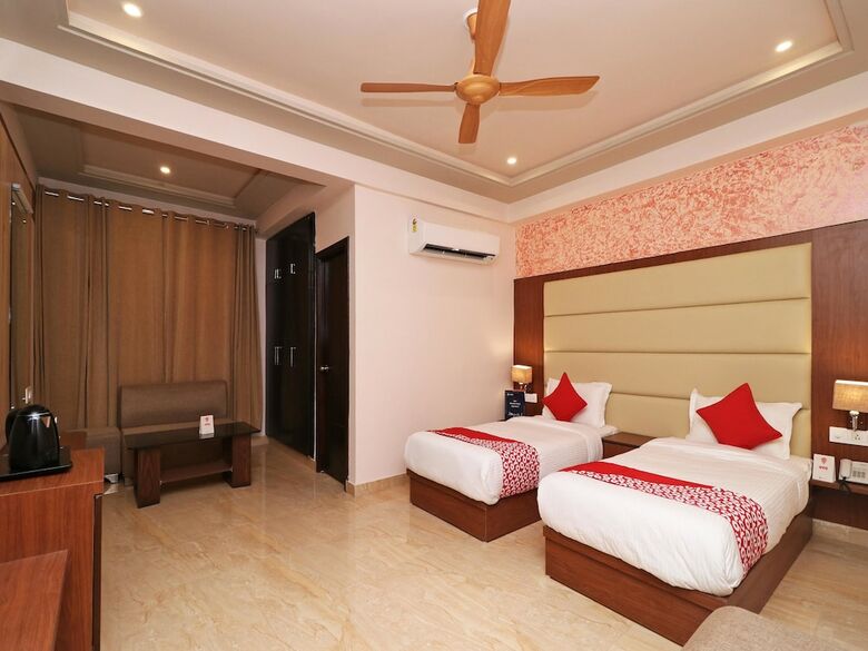 Hotel Oyo 14766 Pacify Hills