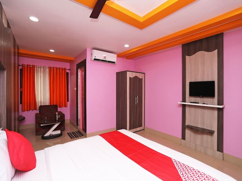 Oyo 14997 Hotel Galaxy International