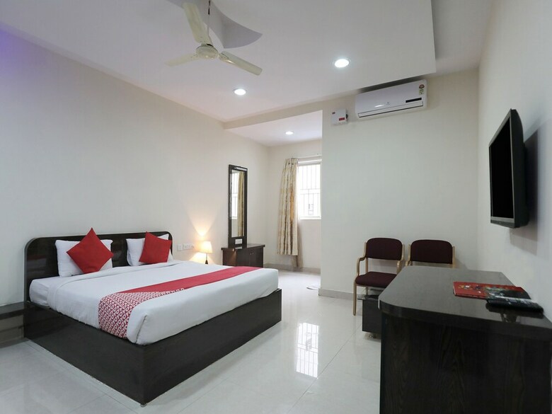 Hotel Oyo Flagship 15444 Manasa Electronic City