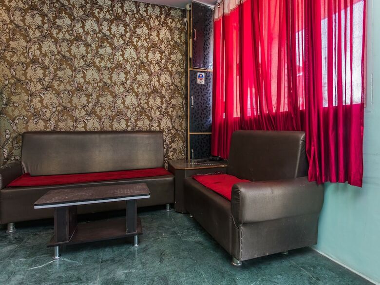 Oyo 14594 Hotel Amaltas